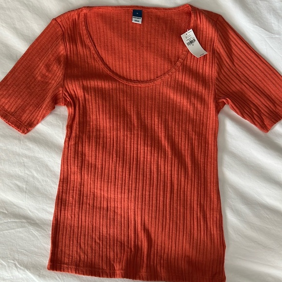 Old Navy Tops - Old Navy Scoop Neck Ribbed Tee Shirt Sz Medium New With Tags SUMMER 🌞🆕